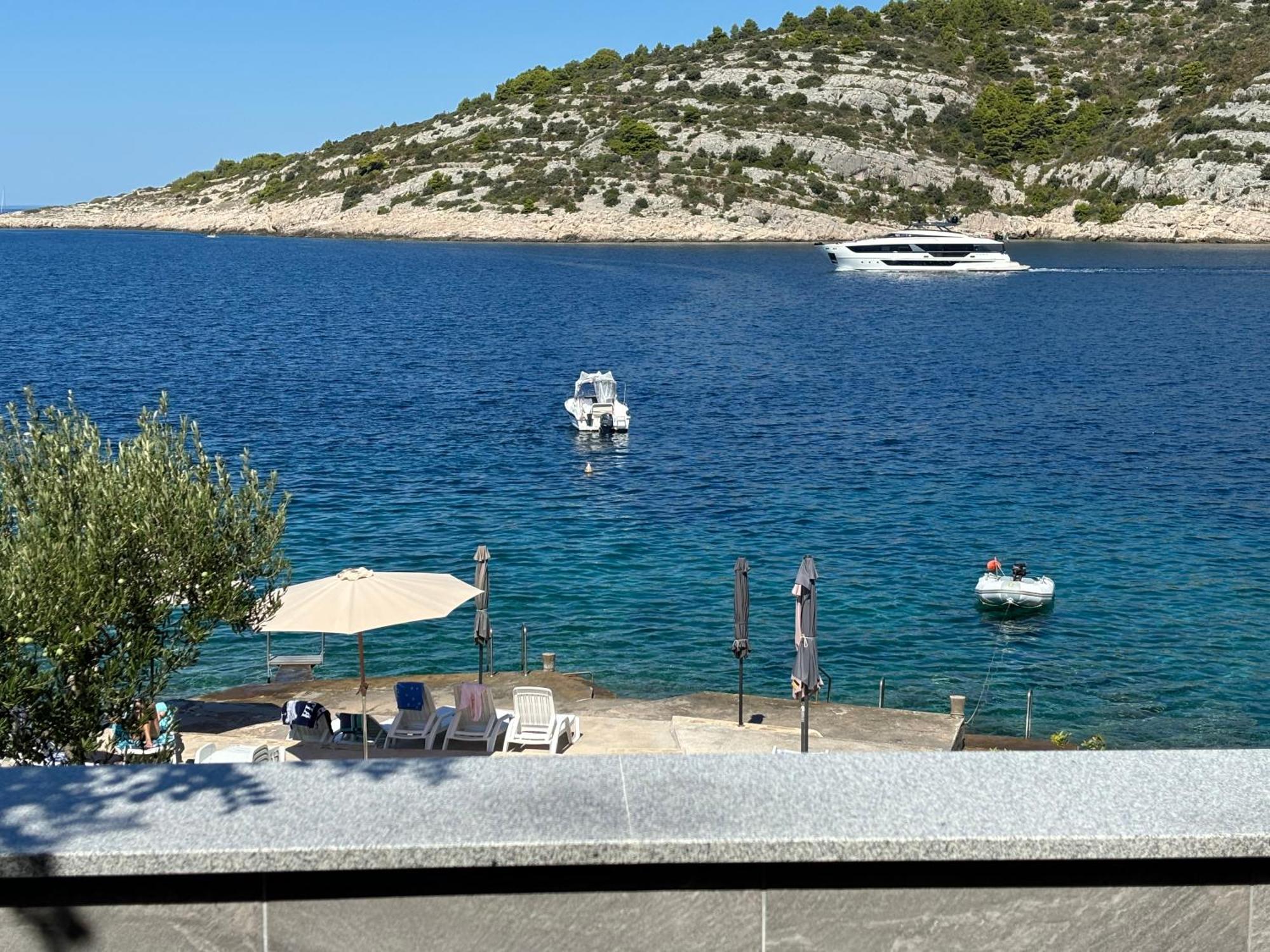 Direkt Am Meer-Apartments Puntaplanka روغوزنيكا المظهر الخارجي الصورة