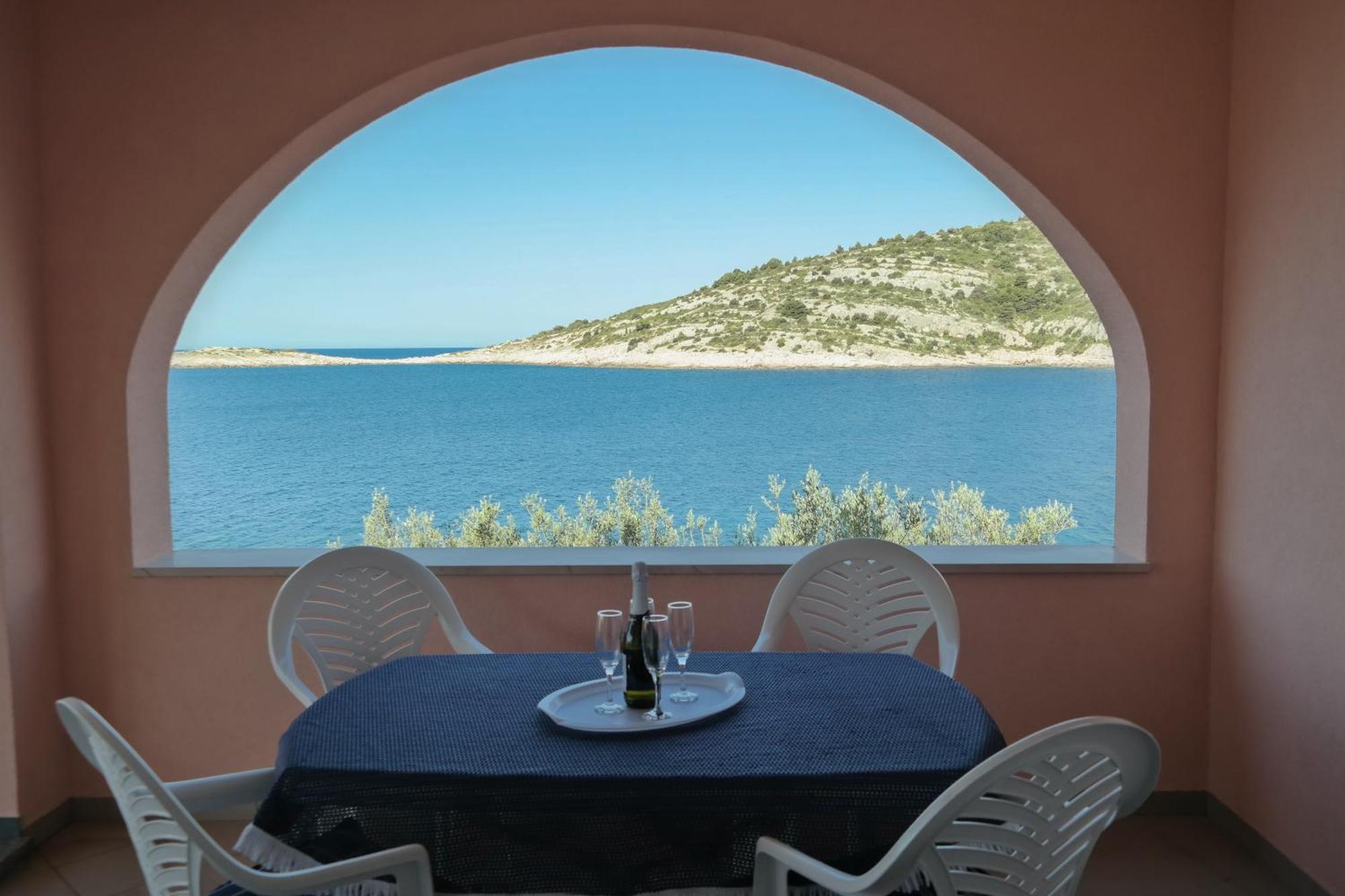 Direkt Am Meer-Apartments Puntaplanka روغوزنيكا المظهر الخارجي الصورة