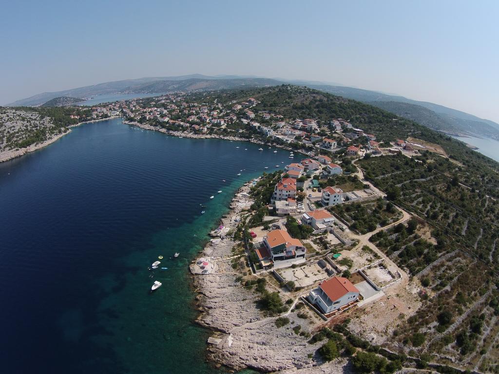 Direkt Am Meer-Apartments Puntaplanka روغوزنيكا المظهر الخارجي الصورة