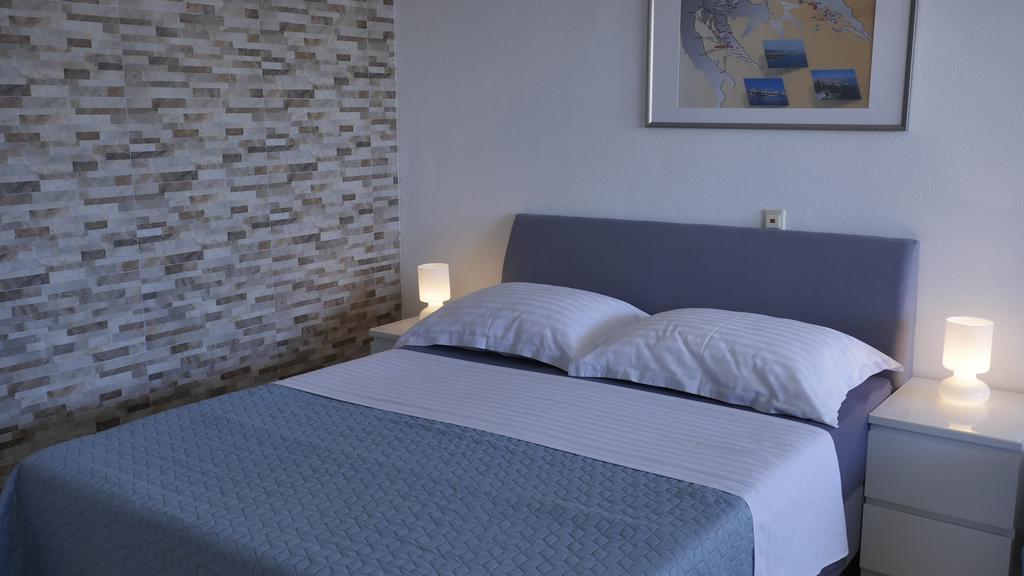 Direkt Am Meer-Apartments Puntaplanka روغوزنيكا المظهر الخارجي الصورة